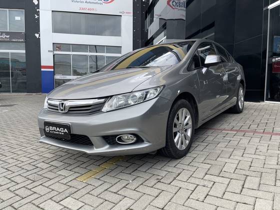 HONDA CIVIC 1.8 LXS 16V FLEX 4P MANUAL